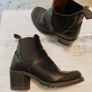 Frye Sabrina Chelsea ❤️⚡️